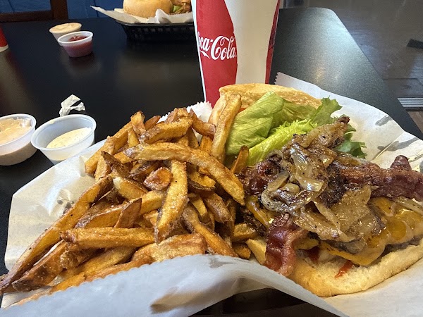 Gabby's Burgers & Fries 3