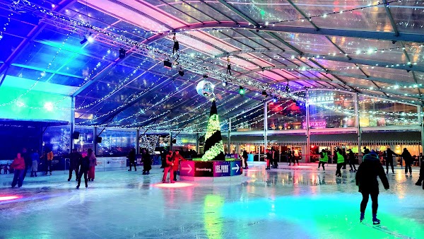 Ice Rink Canary Wharf 4