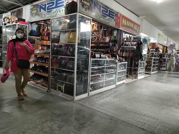 Sentra Kerajinan Kulit Sukaregang