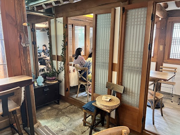 E-Chae Cafe 2