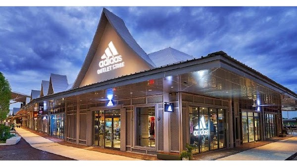 adidas Factory Outlet Central Village Samut Prakan