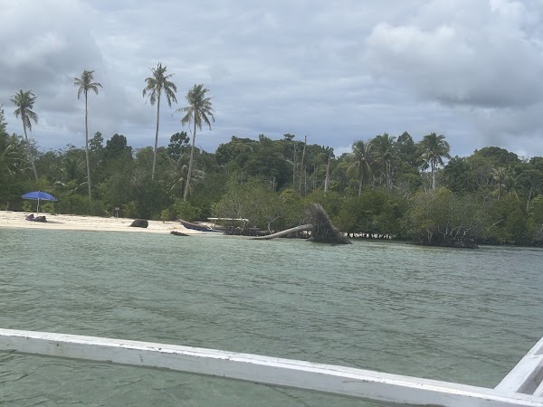 3 Sisters Favela Mentawai 1