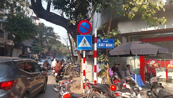 Phố Bát Đàn 2