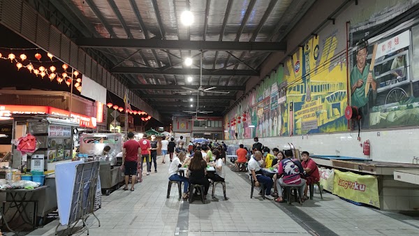 Seventeen Mall 4
