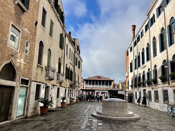 Gondola Traghetto di Santa Sofia 4