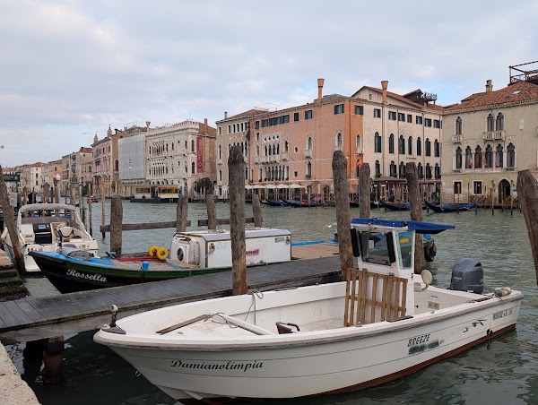 Gondola Traghetto di Santa Sofia 3