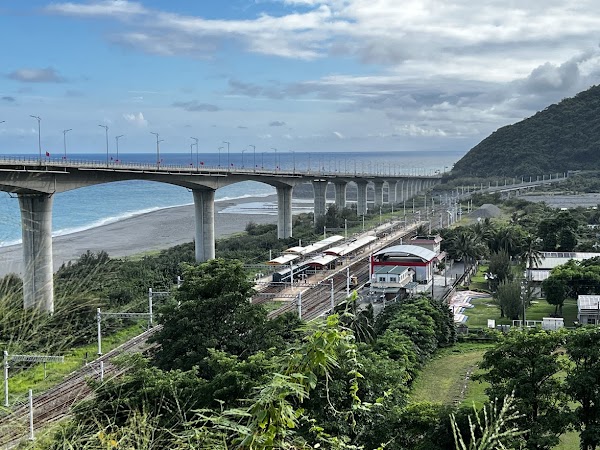 Jinlun Beach