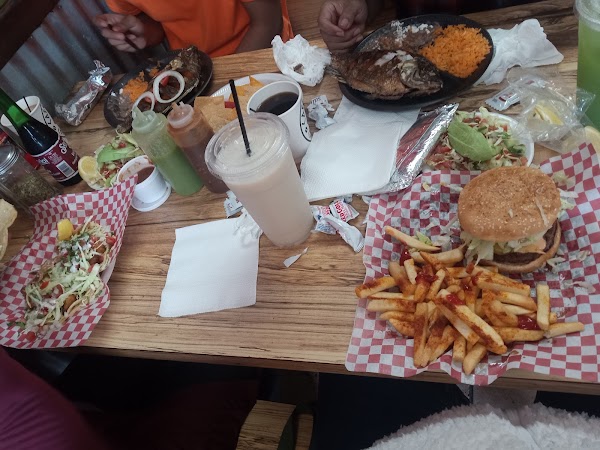 La Mina Caters 5