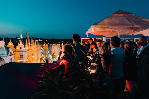 Sky Lounge 360° 4