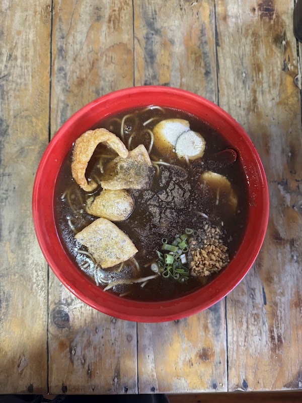 Itchoy Batchoyan sa Cebu by Pares Batchoy Food House 5