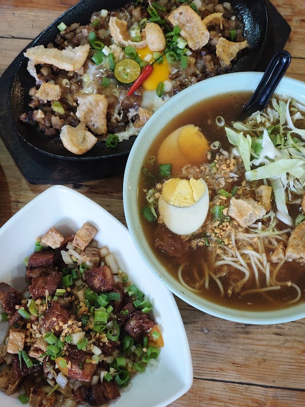 Itchoy Batchoyan sa Cebu by Pares Batchoy Food House 2