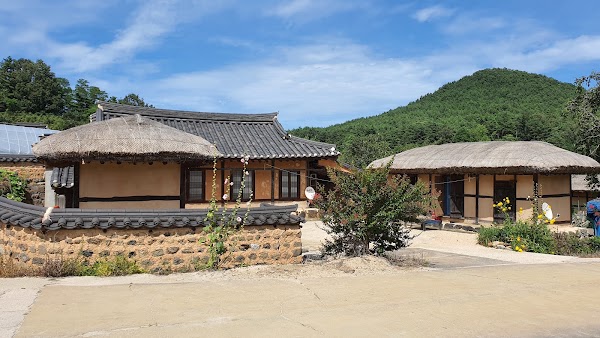 Goseong Wanggok Village 5