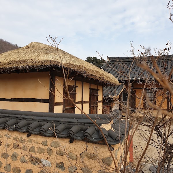 Goseong Wanggok Village 2