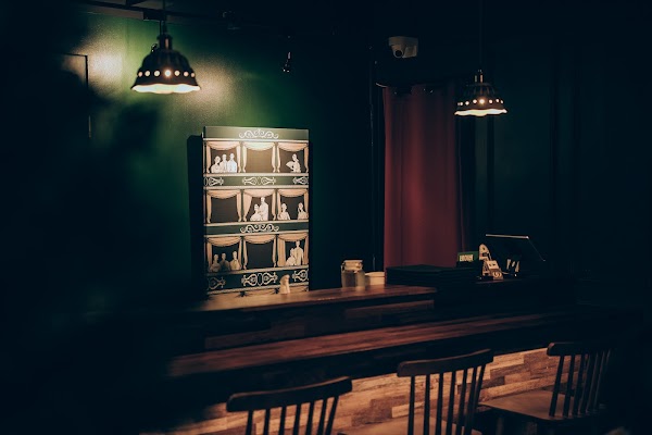 The Kitchen Gla