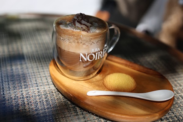 Jura Noire 4