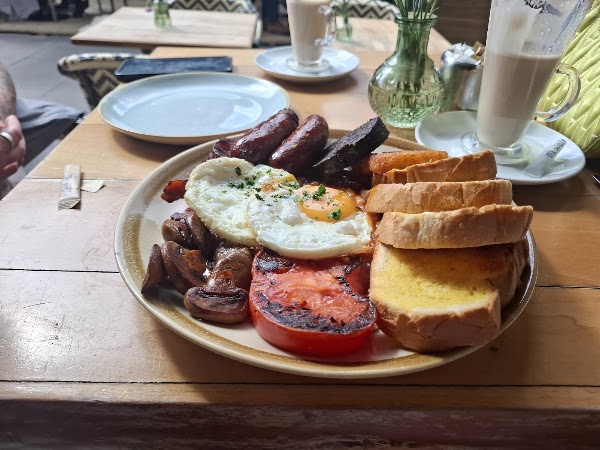 Pepperon Cafe 3