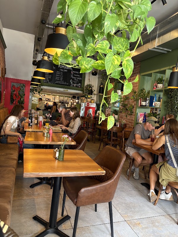 Pepperon Cafe 2