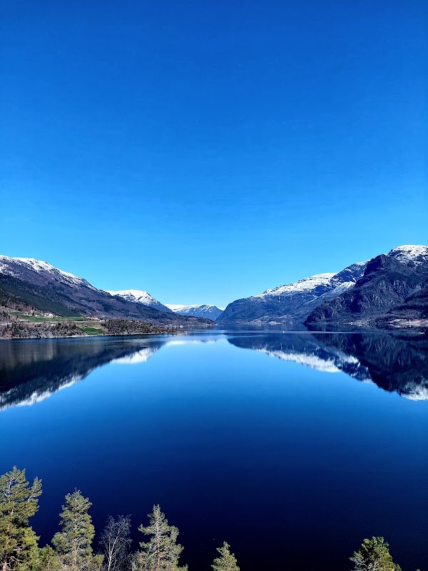 Lustrafjorden 2