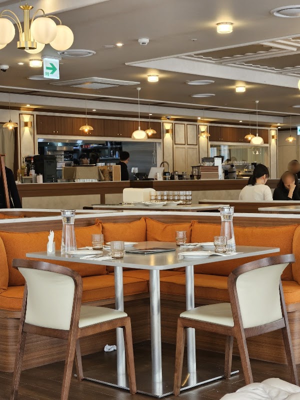 Doughroom Gwanghwamun 도우룸 광화문 1