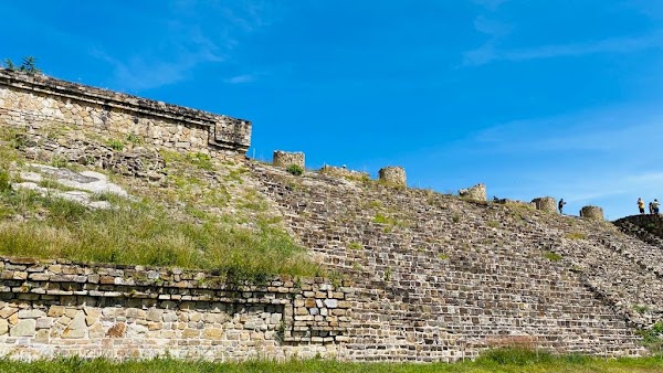 Monte Albán 5