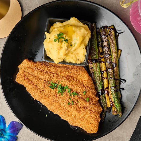 Midtown Social Restaurant & Bar 3