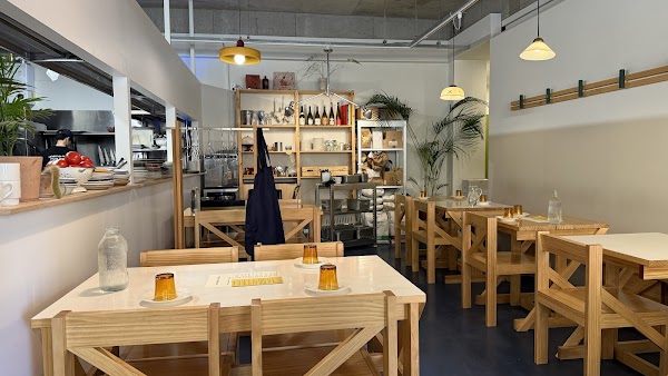 URT Vegan Restaurant & Bakery 5