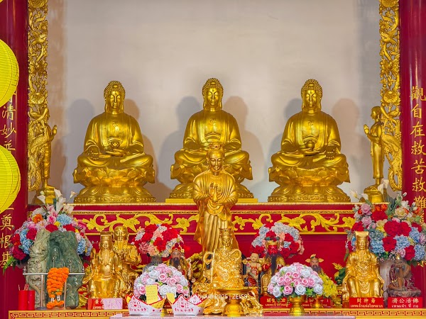 San Chao Kwantong Chao Mae Guan Yin Phra Yulai (Samakom Kong Siew Phratet Thai) 5