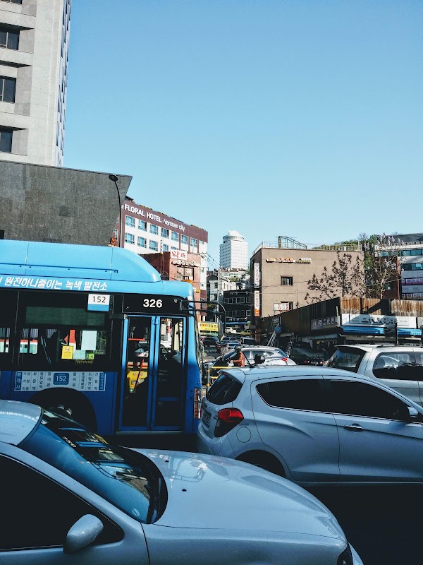 Namdaemun Traditional Market. Hoehyeon Station 2