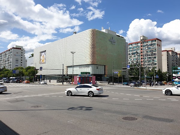 Apgujeong Rodeo Street 3