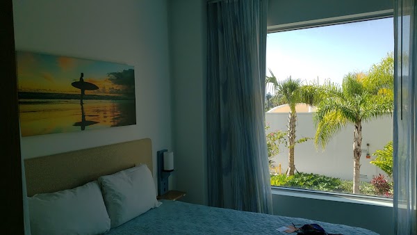 Universal Endless Summer Resort - Dockside Inn and Suites 5