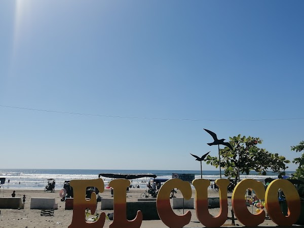 Playa El Cuco 3