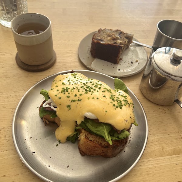 Rosi. Café & more | specialty coffee, brunches & pastries 4