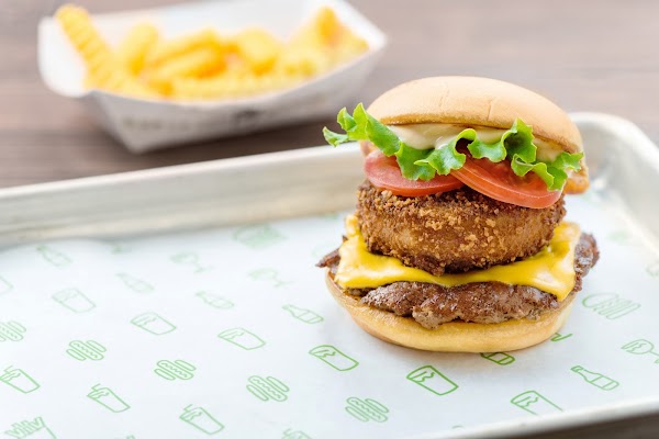 SHAKE SHACK Gaien 5