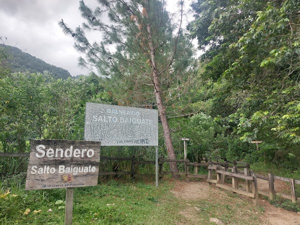 Baiguate Waterfall 3