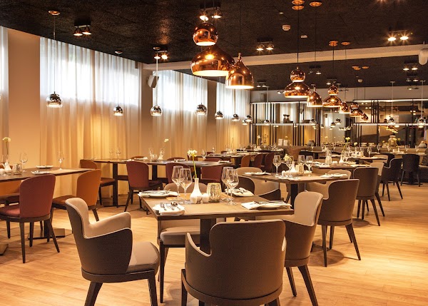 Restaurant "100"