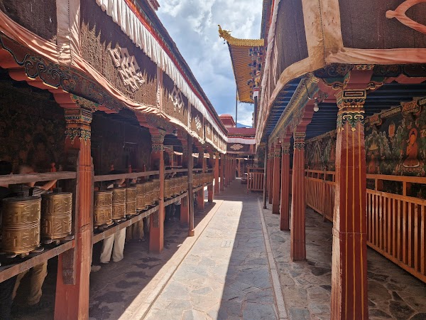 Jokhang Temple 2