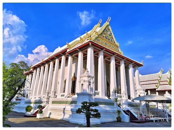 Wat Chaloem Phrakiat Worawihan