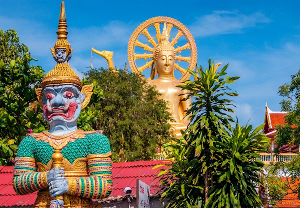 Big Buddha Temple (Wat Phra Yai) 2