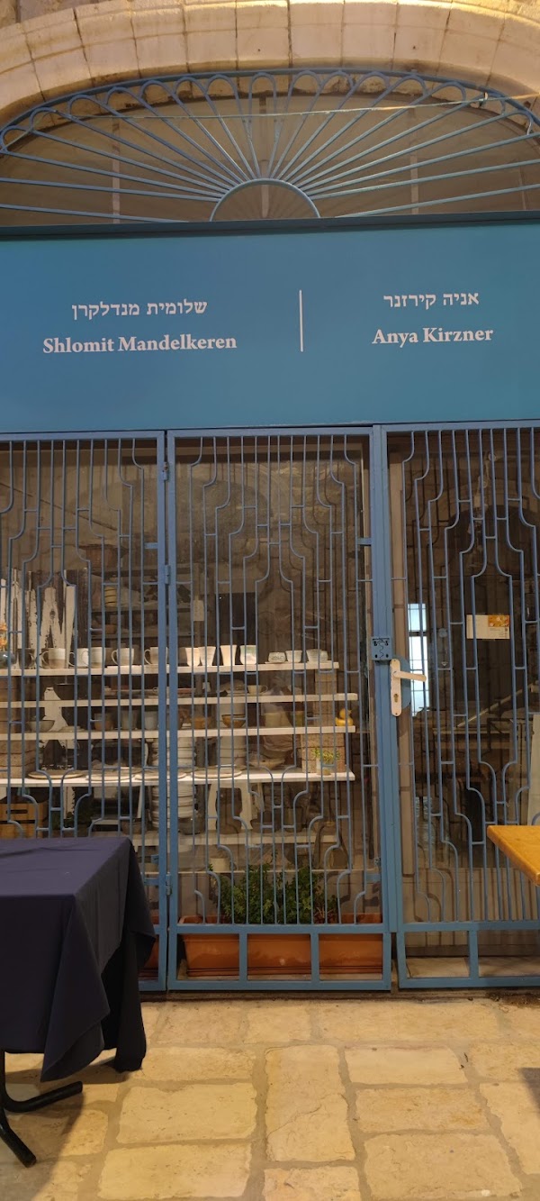 Anya Kirzner - Ceramics Studio