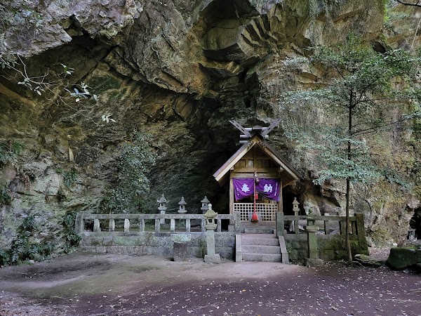 Iwado Shrine 5