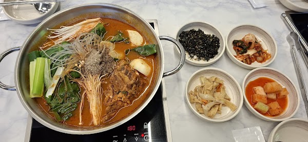 Wondang Gamja-tang(pork back-bone stew) 2