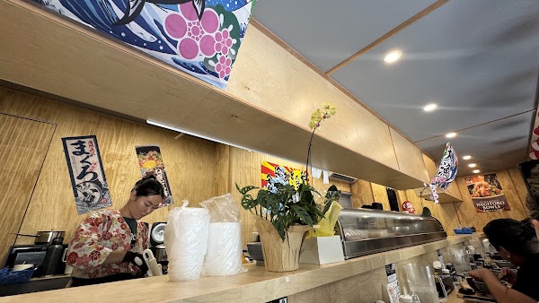 Totoya とと家 Ala moana - Japanese Negitoro & Seafood Bowls 1