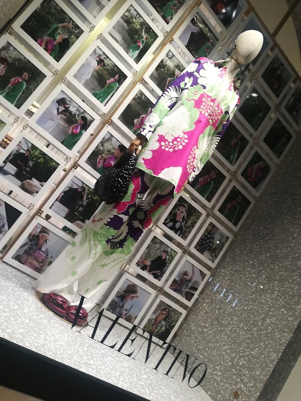 Valentino Piazza di Spagna Roma 5