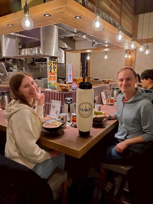 小麦の麺神 KITTE大阪店