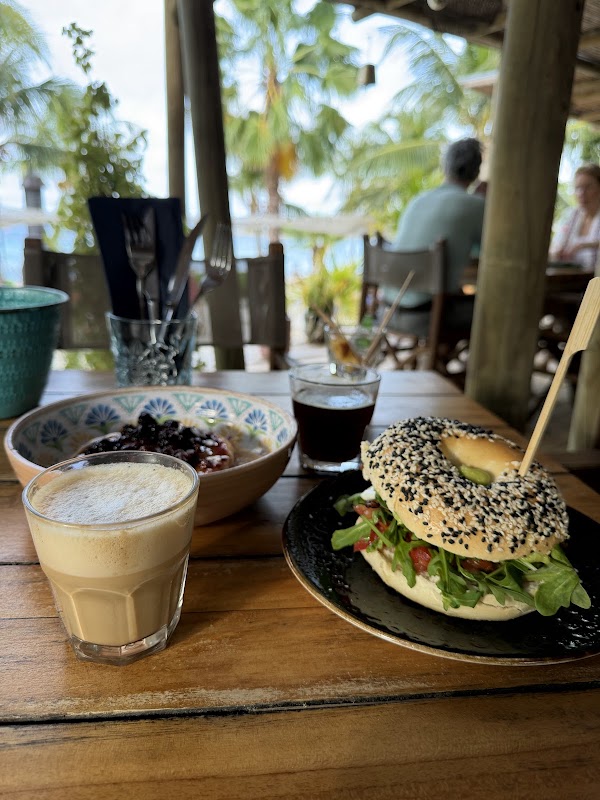 Koko's Beach Club & Restaurant 2