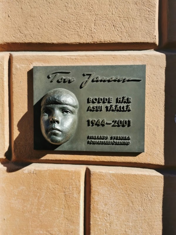 Tove Jansson's home and studio memorial plaque 1