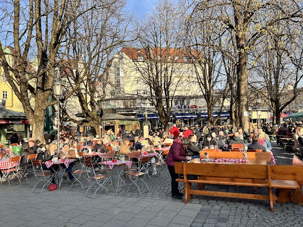 Viktualienmarkt Beergarden