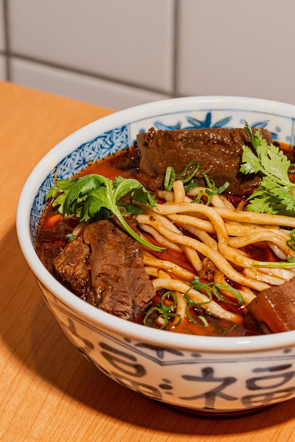 宵夜牛肉麵大王 大安店 / NIGHT BEEF NOODLES KING DAAN 1