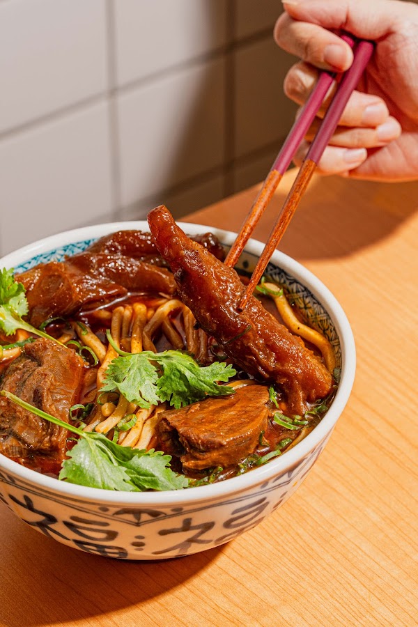 宵夜牛肉麵大王 大安店 / NIGHT BEEF NOODLES KING DAAN 5