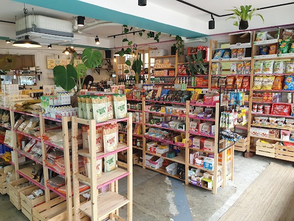 Charlie's Grocery 5